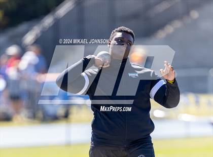 Thumbnail 2 in UF Relays (Friday) photogallery.