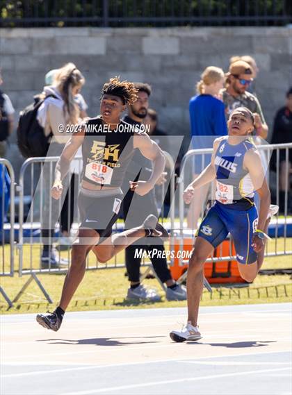Thumbnail 2 in UF Relays (Friday) photogallery.