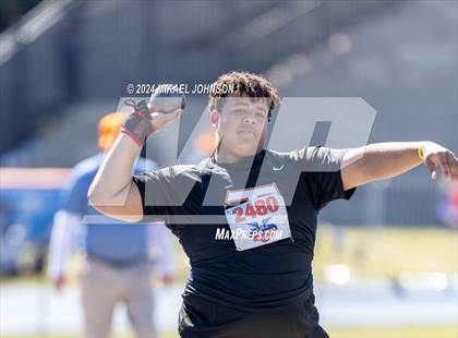 Thumbnail 3 in UF Relays (Friday) photogallery.