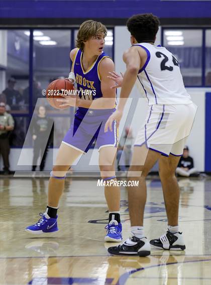 Thumbnail 2 in Brock @ Peaster photogallery.