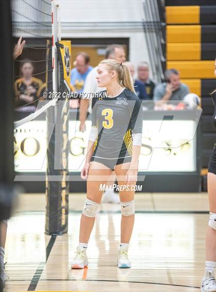 Thumbnail 2 in Canandaigua Academy @ Honeoye Falls-Lima photogallery.
