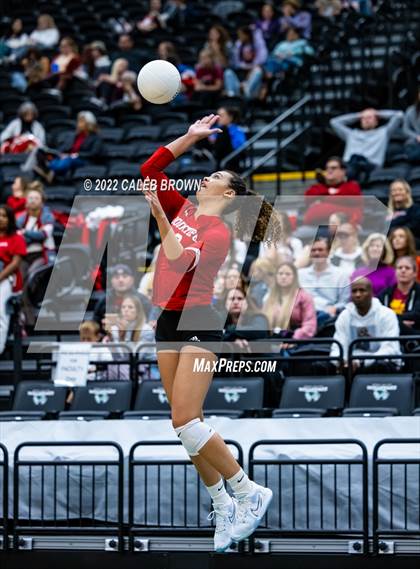 Thumbnail 3 in Timpanogos vs. Bountiful (UHSAA 5A Quarterfinals) photogallery.