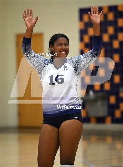 Thumbnail 3 in Shadow Ridge @ Bishop Gorman (Class 5A Southern Region Semifinal) photogallery.