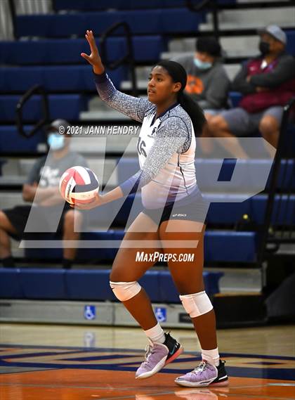 Thumbnail 3 in Shadow Ridge @ Bishop Gorman (Class 5A Southern Region Semifinal) photogallery.