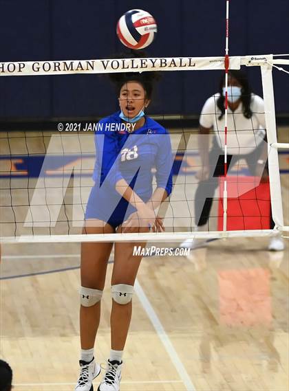 Thumbnail 2 in Shadow Ridge @ Bishop Gorman (Class 5A Southern Region Semifinal) photogallery.