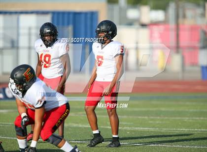 Thumbnail 2 in Etiwanda @ Great Oak photogallery.