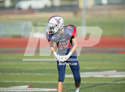 Thumbnail 3 in Etiwanda @ Great Oak photogallery.