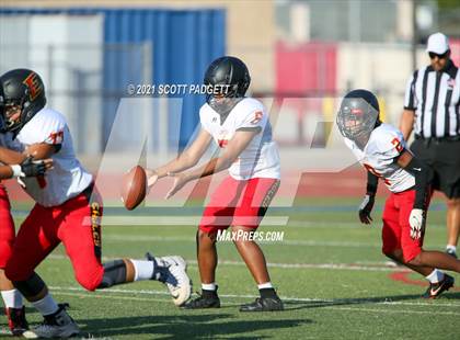Thumbnail 3 in Etiwanda @ Great Oak photogallery.