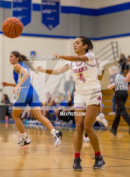 Thumbnail 2 in South Tahoe vs. Reno (Varsity Elite) photogallery.