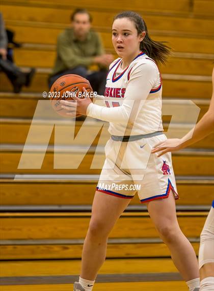 Thumbnail 1 in South Tahoe vs. Reno (Varsity Elite) photogallery.