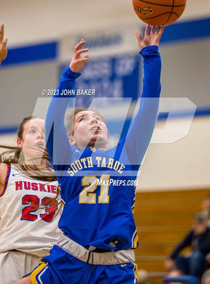 Thumbnail 2 in South Tahoe vs. Reno (Varsity Elite) photogallery.