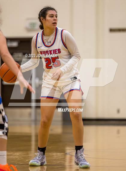 Thumbnail 3 in South Tahoe vs. Reno (Varsity Elite) photogallery.