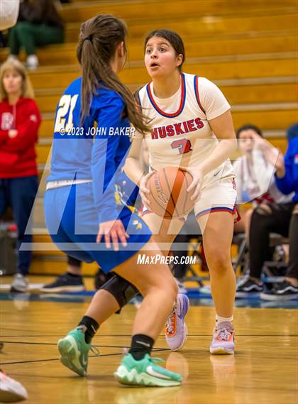 Thumbnail 2 in South Tahoe vs. Reno (Varsity Elite) photogallery.