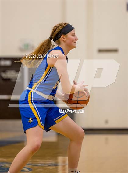 Thumbnail 3 in South Tahoe vs. Reno (Varsity Elite) photogallery.