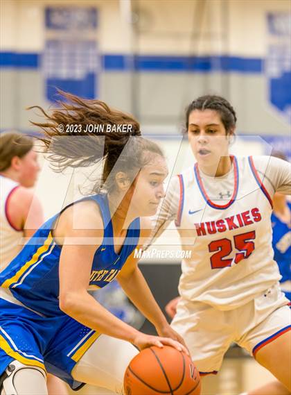 Thumbnail 1 in South Tahoe vs. Reno (Varsity Elite) photogallery.