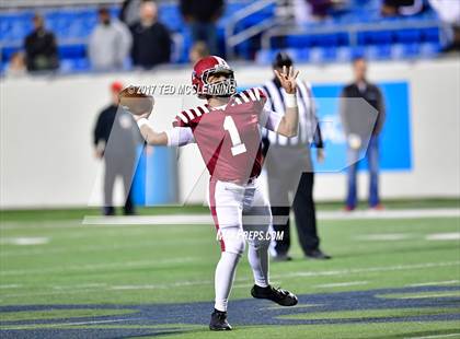 Thumbnail 1 in Greenwood vs. Pine Bluff (AAA 6A State Final) photogallery.