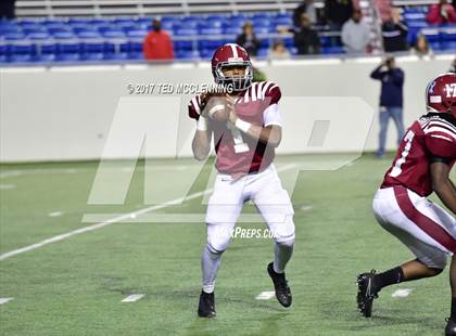 Thumbnail 1 in Greenwood vs. Pine Bluff (AAA 6A State Final) photogallery.