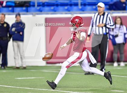 Thumbnail 1 in Greenwood vs. Pine Bluff (AAA 6A State Final) photogallery.