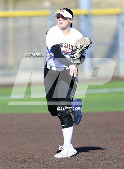 Thumbnail 2 in Grand Saline vs Wills Point photogallery.