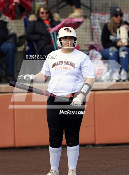 Thumbnail 1 in Grand Saline vs Wills Point photogallery.