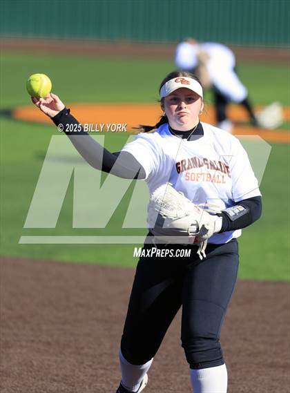Thumbnail 3 in Grand Saline vs Wills Point photogallery.