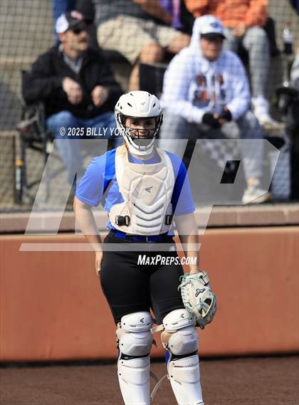 Thumbnail 3 in Grand Saline vs Wills Point photogallery.