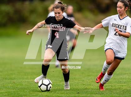 Thumbnail 2 in Needham @ Wellesley photogallery.