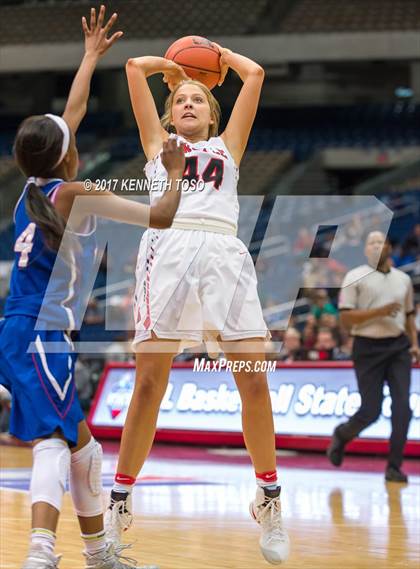 Thumbnail 2 in Wharton vs. Argyle (UIL 4A Semifinal Playoff) photogallery.