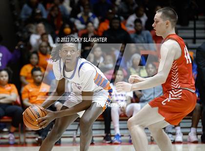 Thumbnail 2 in East St. Louis @ Centralia (IHSA Class 3A Sectional Semifinal) photogallery.