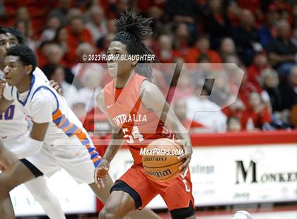 Thumbnail 2 in East St. Louis @ Centralia (IHSA Class 3A Sectional Semifinal) photogallery.