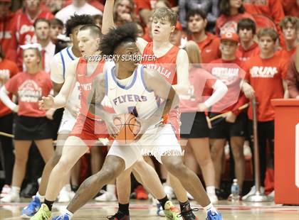Thumbnail 2 in East St. Louis @ Centralia (IHSA Class 3A Sectional Semifinal) photogallery.