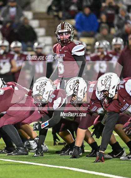 Thumbnail 1 in Davenport vs Calallen (UIL 4A Region 4 Area) photogallery.