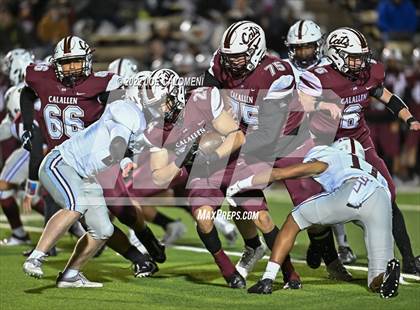 Thumbnail 2 in Davenport vs Calallen (UIL 4A Region 4 Area) photogallery.