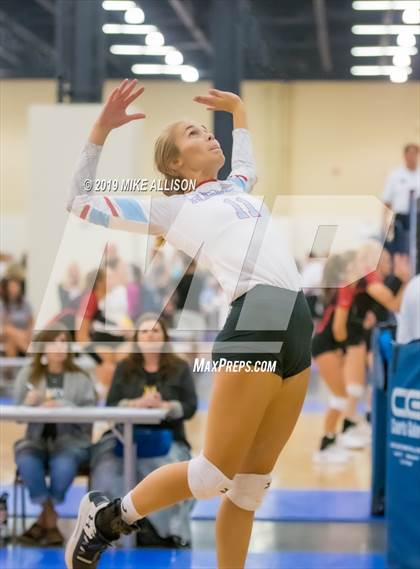 Thumbnail 1 in Hixson vs Sullivan South (Rocky Top Classic) photogallery.