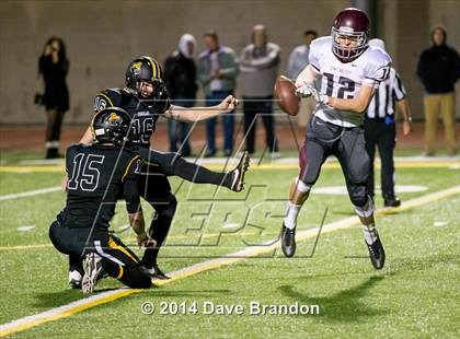 Thumbnail 1 in Ventura vs. Simi Valley (CIF SS Third Round Semifinal) photogallery.