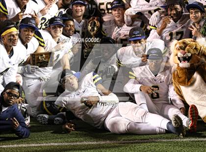 Thumbnail 3 in Notre Dame vs. Lausanne (TSSAA Division II Class AA Final) photogallery.