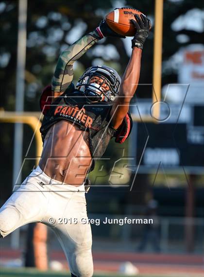 Thumbnail 1 in Sonoma Valley @ Santa Rosa (Scrimmage) photogallery.