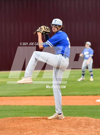 Thumbnail 3 in Davenport vs Tivy (Comal Clash Tournament) photogallery.