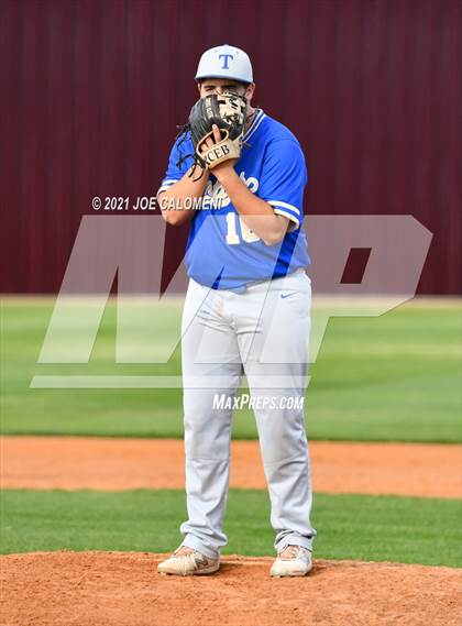 Thumbnail 1 in Davenport vs Tivy (Comal Clash Tournament) photogallery.