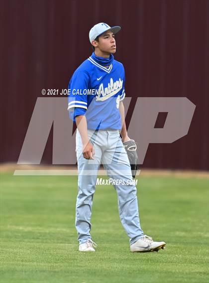 Thumbnail 1 in Davenport vs Tivy (Comal Clash Tournament) photogallery.