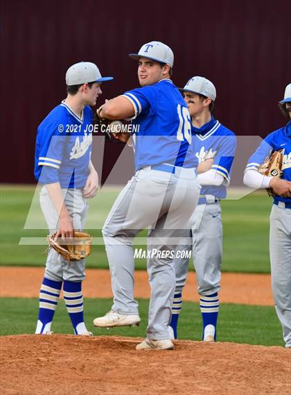 Thumbnail 3 in Davenport vs Tivy (Comal Clash Tournament) photogallery.