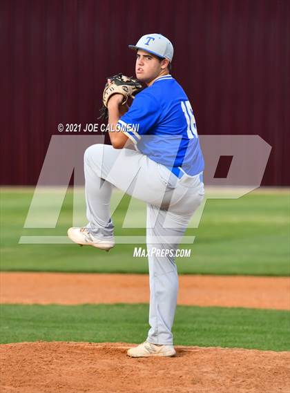Thumbnail 2 in Davenport vs Tivy (Comal Clash Tournament) photogallery.
