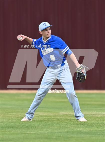 Thumbnail 3 in Davenport vs Tivy (Comal Clash Tournament) photogallery.