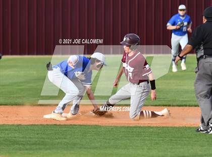 Thumbnail 3 in Davenport vs Tivy (Comal Clash Tournament) photogallery.