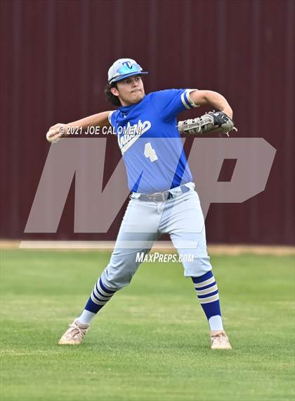 Thumbnail 3 in Davenport vs Tivy (Comal Clash Tournament) photogallery.