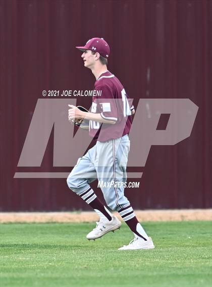 Thumbnail 2 in Davenport vs Tivy (Comal Clash Tournament) photogallery.