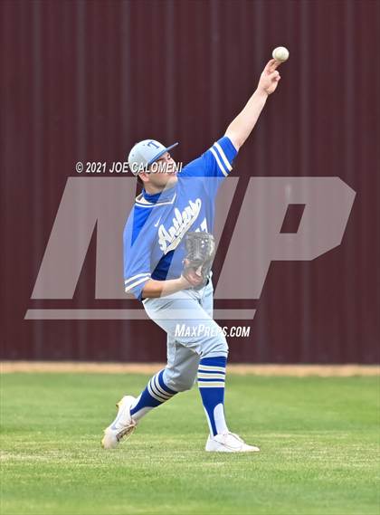 Thumbnail 2 in Davenport vs Tivy (Comal Clash Tournament) photogallery.