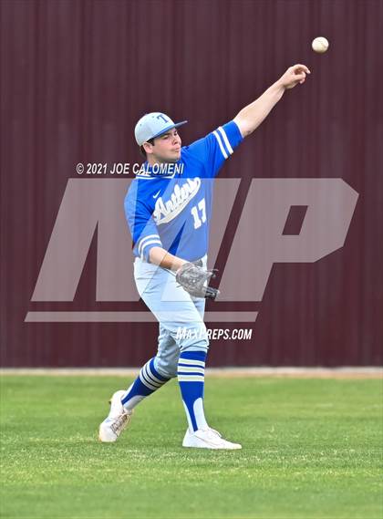 Thumbnail 2 in Davenport vs Tivy (Comal Clash Tournament) photogallery.