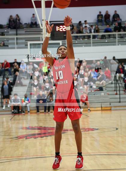 Thumbnail 2 in Newton-Conover vs. Hickory photogallery.