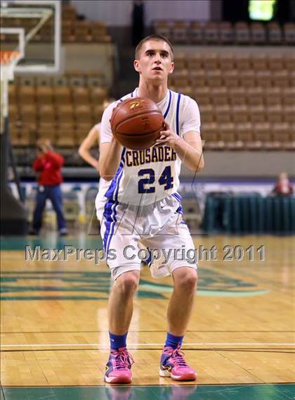 Thumbnail 2 in Lenox vs Whitinsville Christian (MIAA Division 3 Semifinal) photogallery.